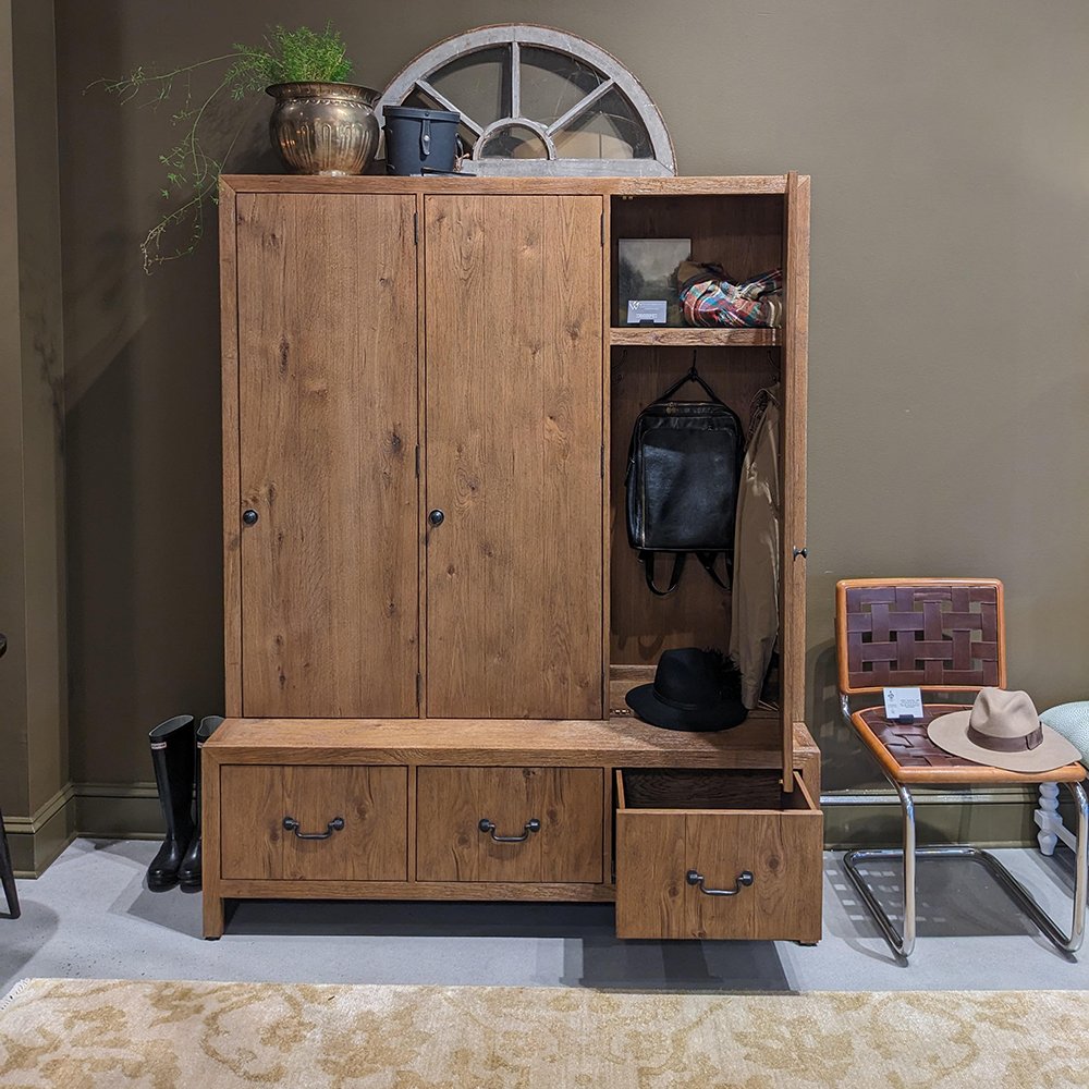 Oak Efficiency Cabinet