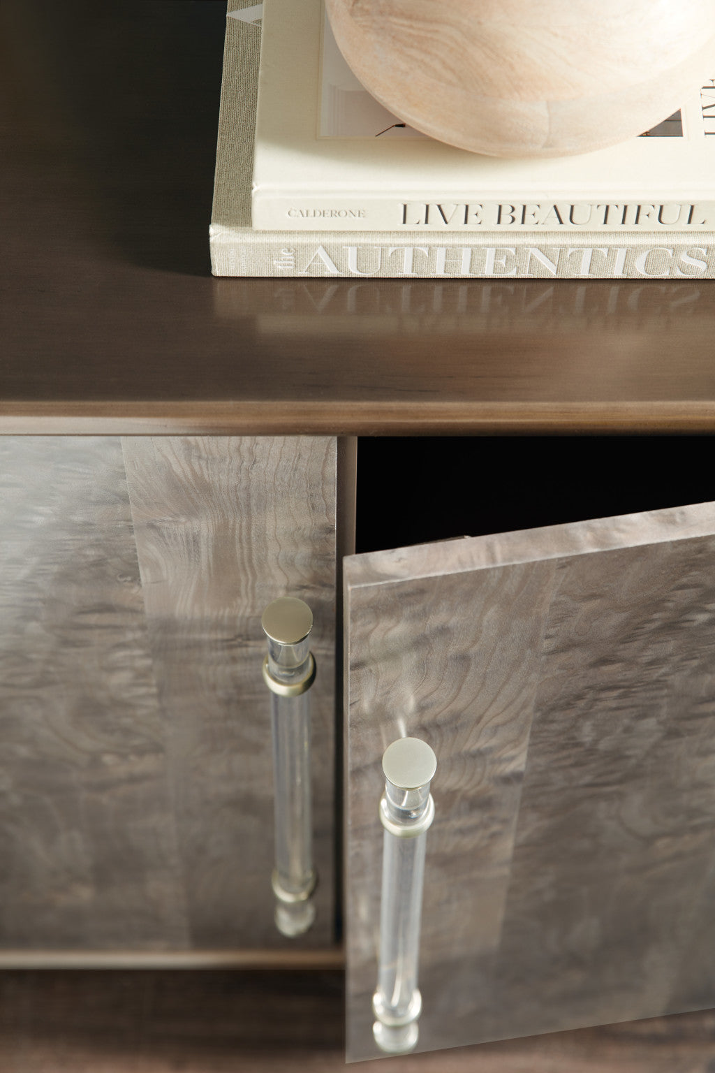 Melange Dorian Accent Chest